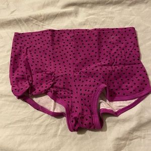 VS boy short